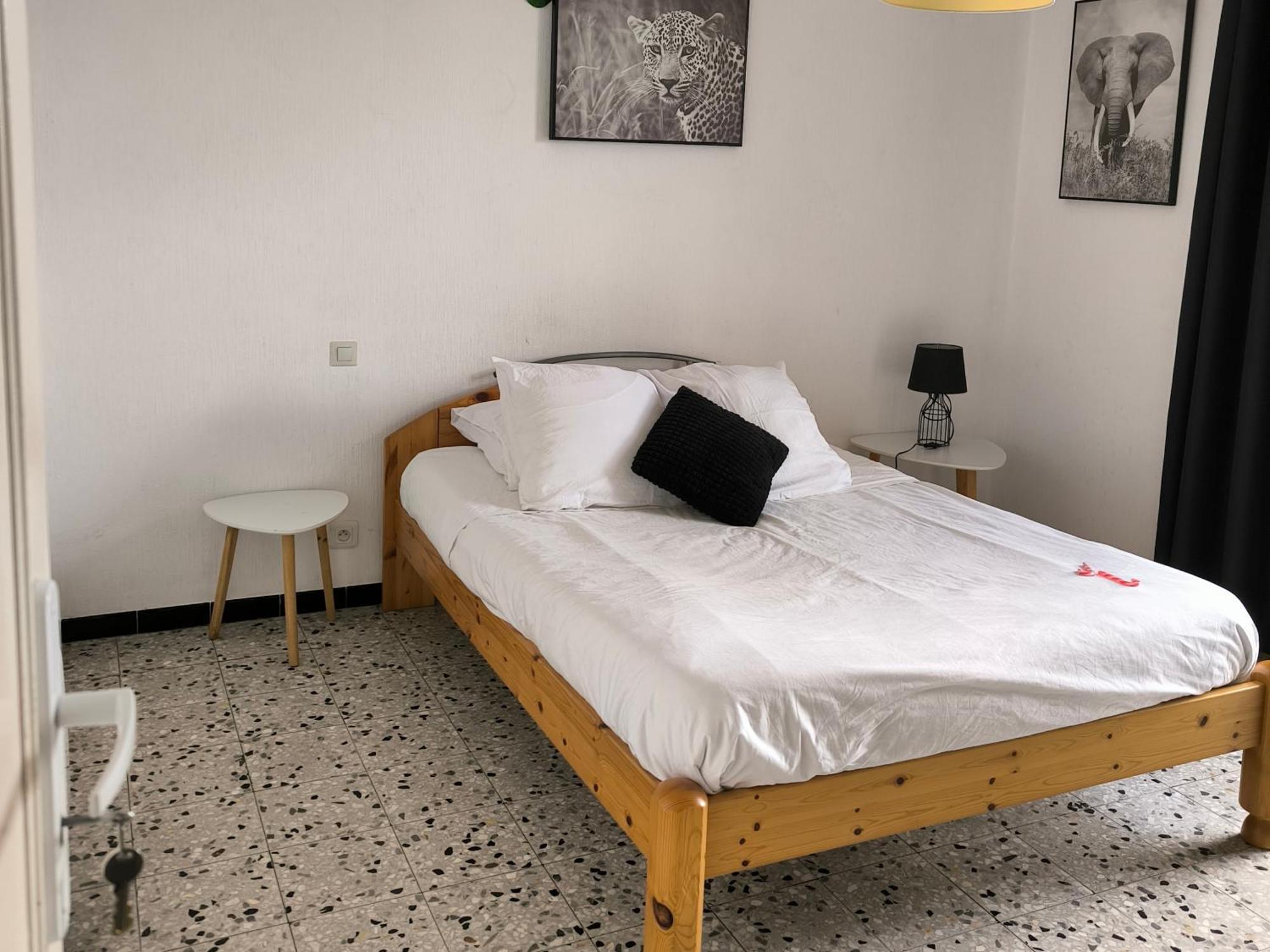 Chambre Double Avec Piscine Proche De Perpignan Rivesaltes Exteriör bild